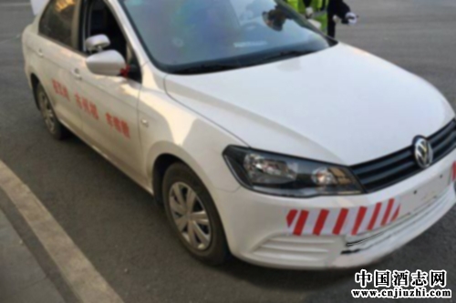 人喝酒 車無牌 駕校教練酒駕歪打正著
