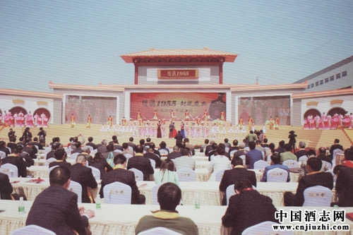 雙溝1955封藏大典詮釋“輕奢白酒+互聯(lián)網(wǎng)”