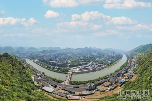 茅臺(tái)鎮(zhèn)緣何成為正宗醬酒的天選之地?